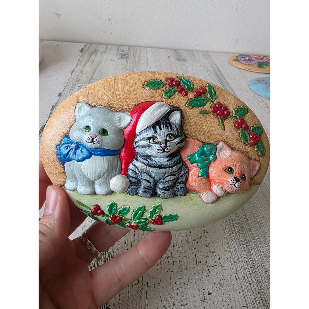 Vintage ceramic cat Xmas plaque sign decor hanging glitter Holly kittens